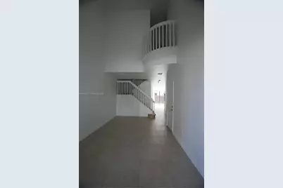 10464 NW 61st Ln, Doral, FL 33178 - Photo 5