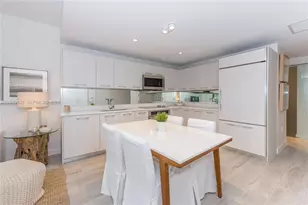 55 SW 9th St, Miami, FL 33130 - Photo 5