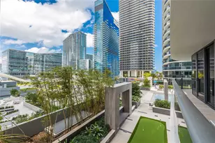 55 SW 9th St, Miami, FL 33130 - Photo 21