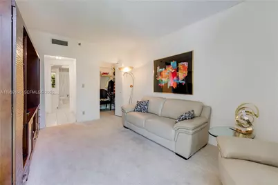 20281 E Country Club Dr #M6, Aventura, FL 33180 - Photo 19