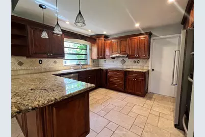 15501 Dover Ct, Davie, FL 33331 - Photo 1