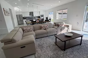 920 Monticello Ave, Davie, FL 33325 - Photo 5