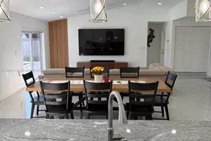 920 Monticello Ave, Davie, FL 33325 - Photo 7