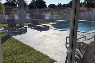 920 Monticello Ave, Davie, FL 33325 - Photo 17