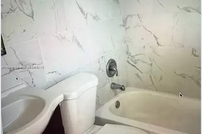 1704 SW 43rd Ave, Fort Lauderdale, FL 33317 - Photo 7