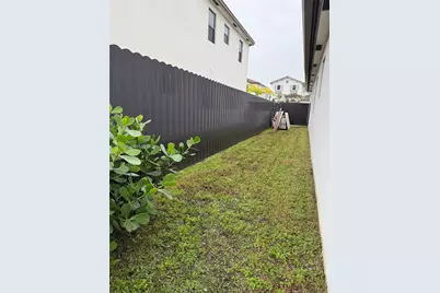 23320 SW 132nd Pl, Homestead, FL 33170 - Photo 19
