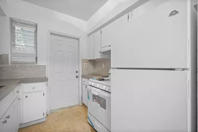 710 82nd St #4, Miami Beach, FL 33141 - Photo 3