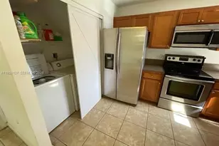 5411 SW 41st St, Pembroke Park, FL 33023 - Photo 5