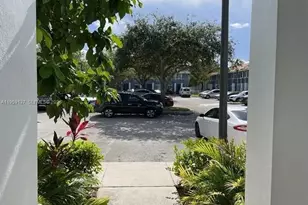 5411 SW 41st St, Pembroke Park, FL 33023 - Photo 11