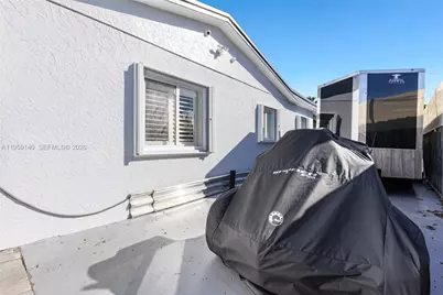 9390 SW 190th St, Cutler Bay, FL 33157 - Photo 25