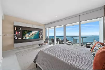 300 Biscayne Blvd Way #4602, Miami, FL 33131 - Photo 3