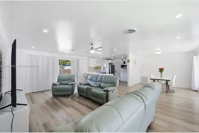 861 N Bel Air Dr, Plantation, FL 33317 - Photo 5