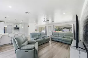 861 N Bel Air Dr, Plantation, FL 33317 - Photo 3