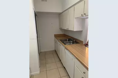 18322 NW 68th Ave #A, Hialeah, FL 33015 - Photo 7