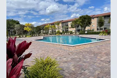 12550 SW 15th St #406E, Pembroke Pines, FL 33027 - Photo 5