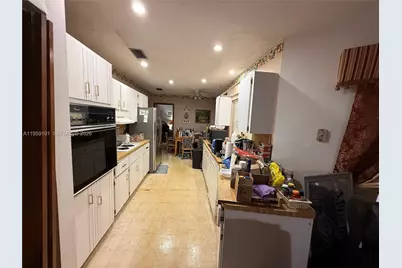 1140 NW 78th Ter, Plantation, FL 33322 - Photo 3