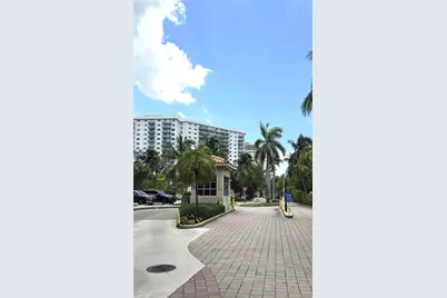 19390 Collins Ave #1223, Sunny Isles Beach, FL 33160 - Photo 37