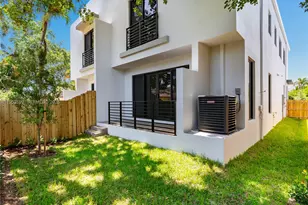 847 SW 29th St, Fort Lauderdale, FL 33315 - Photo 11