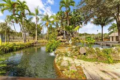 19820 SW 244th St, Homestead, FL 33031 - Photo 15