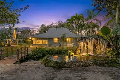 19820 SW 244th St, Homestead, FL 33031 - Photo 5