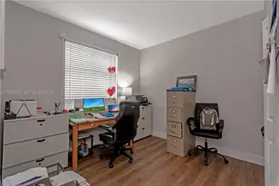 1095 Chenille Cir, Weston, FL 33327 - Photo 13