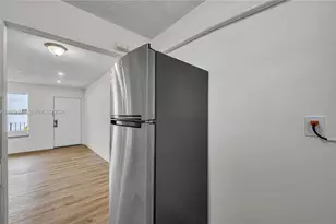 668 NW 31st St, Miami, FL 33127 - Photo 11