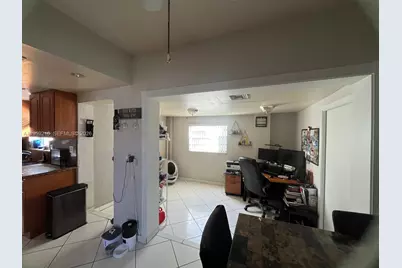 1701 NE 180th St, North Miami Beach, FL 33162 - Photo 13