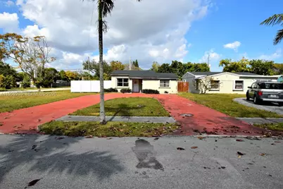 1701 NE 180th St, North Miami Beach, FL 33162 - Photo 27