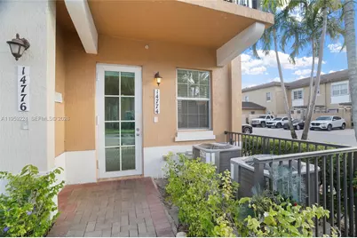 14774 SW 10th St #10502, Pembroke Pines, FL 33027 - Photo 5