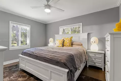 9301 NW 2nd Pl, Miami Shores, FL 33150 - Photo 13