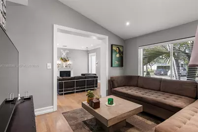 9301 NW 2nd Pl, Miami Shores, FL 33150 - Photo 7