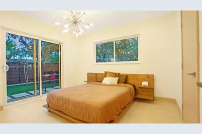 2749 NE 10th Ave, Wilton Manors, FL 33334 - Photo 13