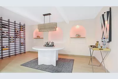 2749 NE 10th Ave, Wilton Manors, FL 33334 - Photo 17