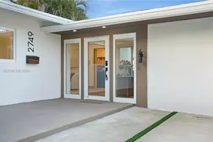 2749 NE 10th Ave, Wilton Manors, FL 33334 - Photo 5