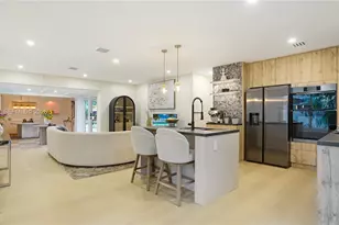 2749 NE 10th Ave, Wilton Manors, FL 33334 - Photo 33