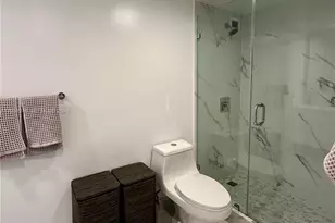 5600 Collins Ave, Miami Beach, FL 33140 - Photo 19