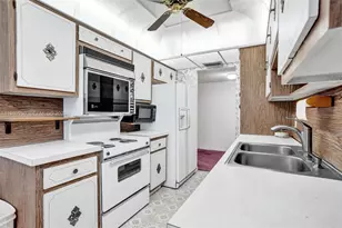 322 Buchanan St, Hollywood, FL 33019 - Photo 3