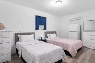 435 NW 15th St, Florida City, FL 33034 - Photo 15