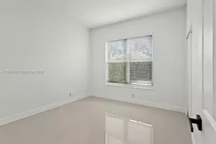 1819 Mariners Ln, Weston, FL 33327 - Photo 17