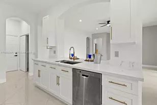 1819 Mariners Ln, Weston, FL 33327 - Photo 15