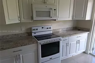 600 Layne Blvd, Hallandale Beach, FL 33009 - Photo 9