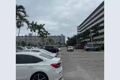 1750 NE 191st St #507-1, Miami, FL 33179 - Photo 5