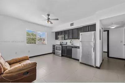 1876 SW 11th Ter #203, Miami, FL 33135 - Photo 5
