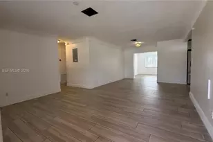 2811 NW 26th Ave, Oakland Park, FL 33311 - Photo 3