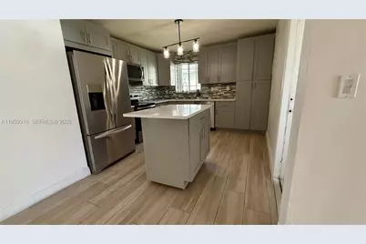 2811 NW 26th Ave #0, Oakland Park, FL 33311 - Photo 15