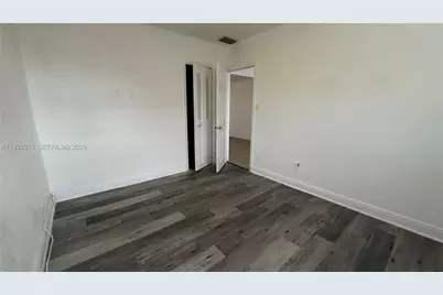 2811 NW 26th Ave #0, Oakland Park, FL 33311 - Photo 5