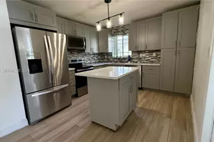 2811 NW 26th Ave, Oakland Park, FL 33311 - Photo 13