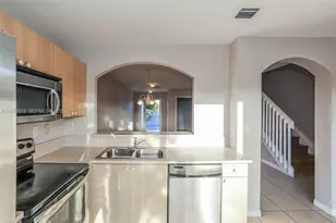 17166 SW 138th Ct, Miami, FL 33177 - Photo 9