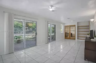 4927 NW 55th Ct, Tamarac, FL 33319 - Photo 13