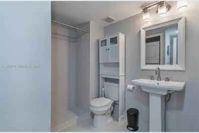 402 Lakeview Dr #201, Weston, FL 33326 - Photo 15